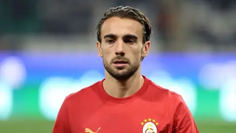 Yunus Akgün gol sevinci, Galatasaray formasıyla uzaktan şut anı