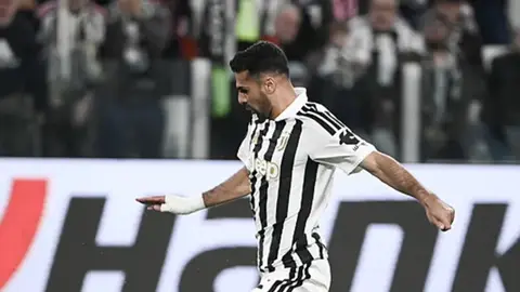 Zeki Çelik gol sevincinde, Juventus formasıyla