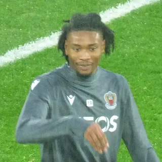 Xefren Türam